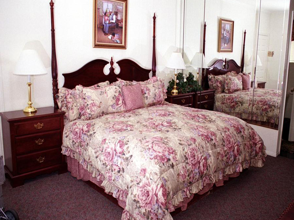 pink-bedroom1